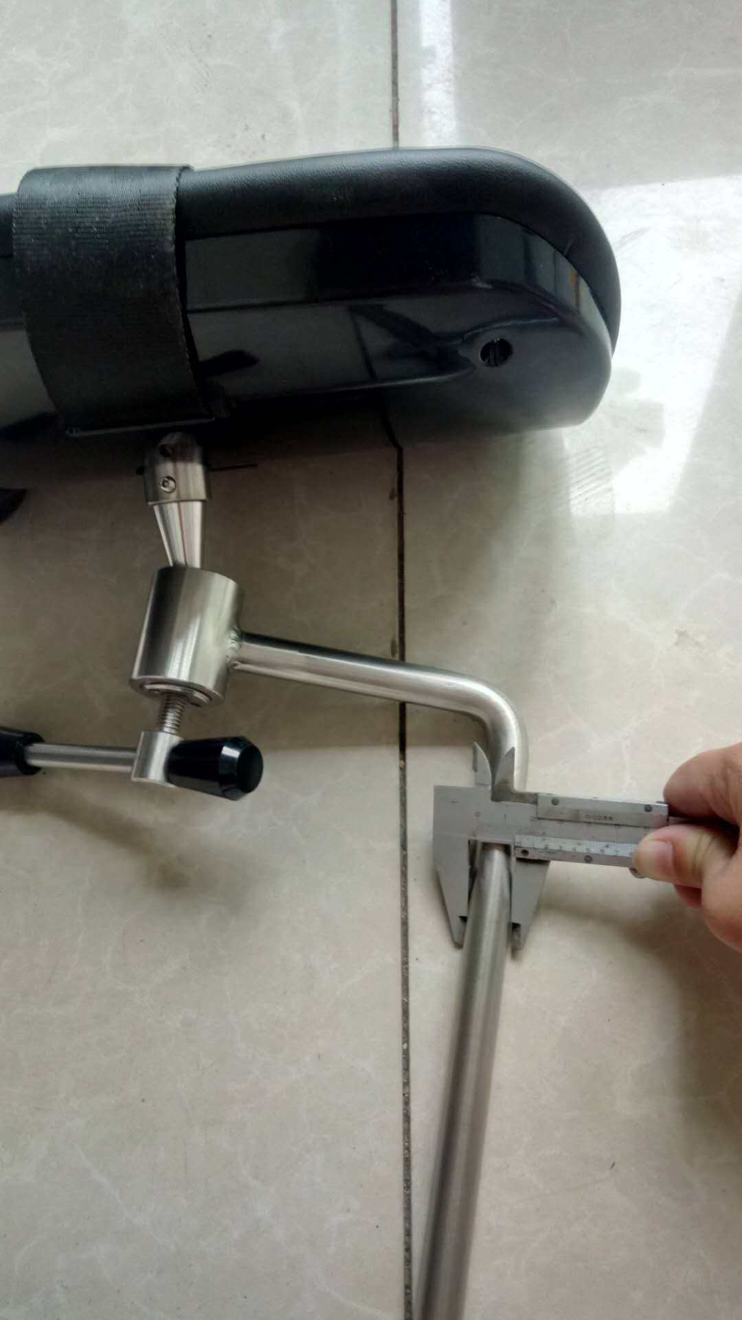 截石位托腿架豪华手术床腿托妇产科托腿支架手术床配件通配