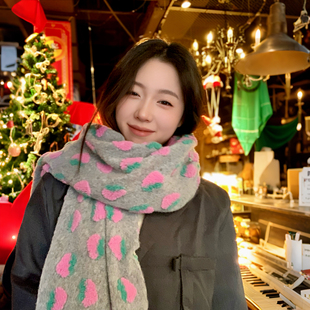 2025新款 加厚保暖毛绒围脖可爱撞色针织粉 立体甜美草莓围巾女冬季
