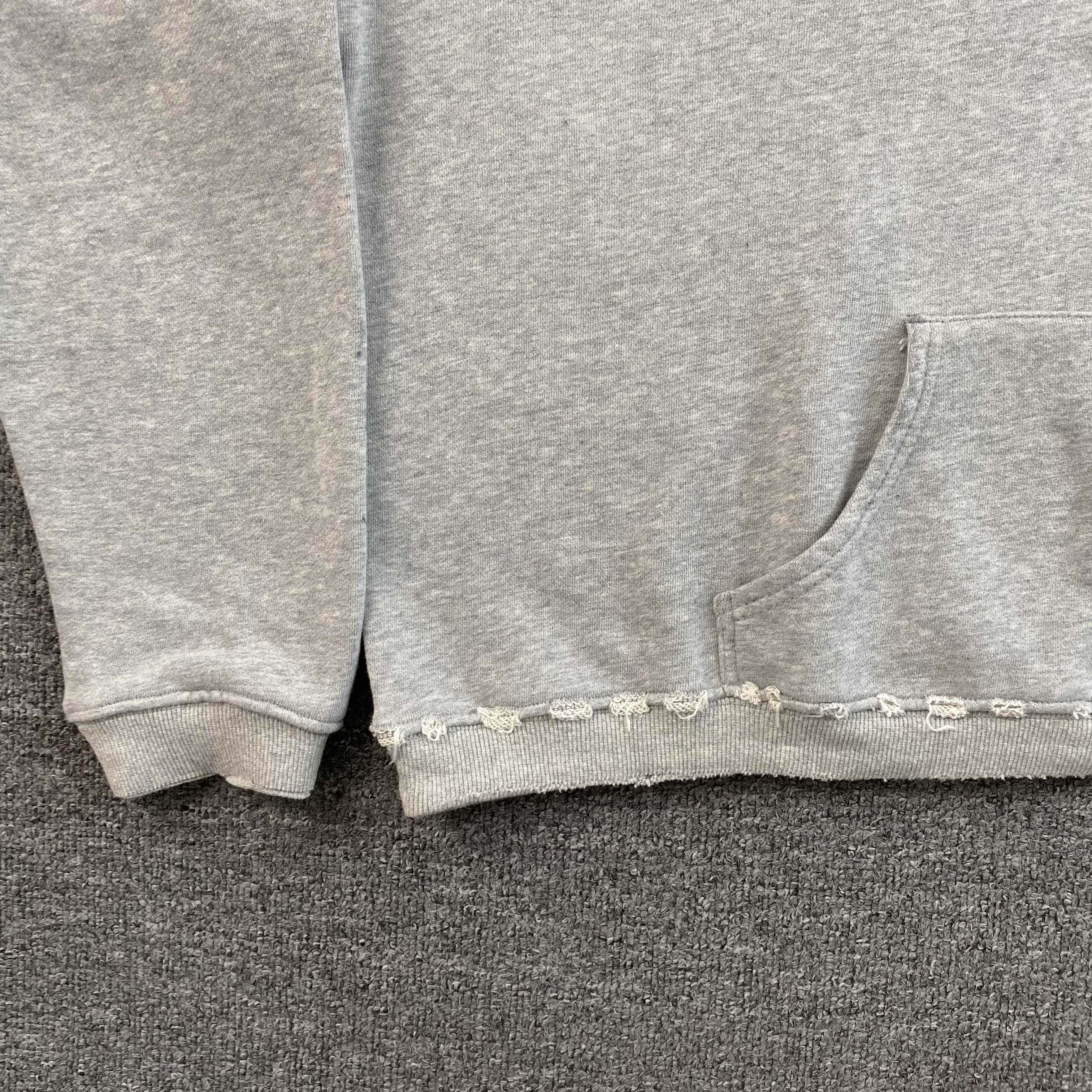 thumbnail for Trendy and Fashionable Red Poster Letter Print Logo Hooded Long-Sleeved Sweatshirt