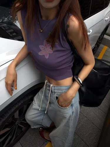 夏季韩版辣妹花朵针织短背心女