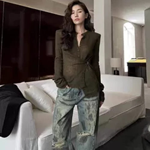 2025网红新款洋气不规则斜扣收腰显瘦百搭打底马海毛针织衫打底衫