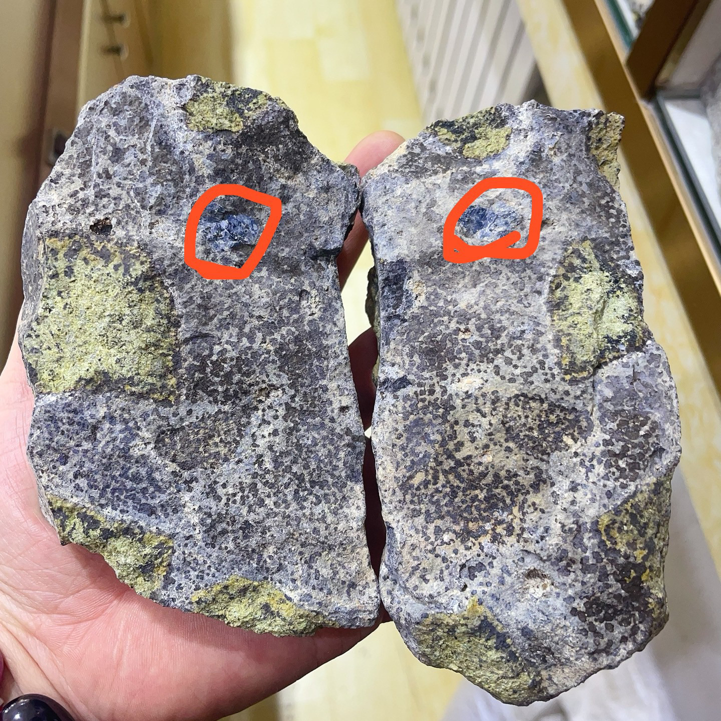 山东昌乐玄武岩矿区天然蓝宝石矿物标本晶体结晶特价包邮原矿原石