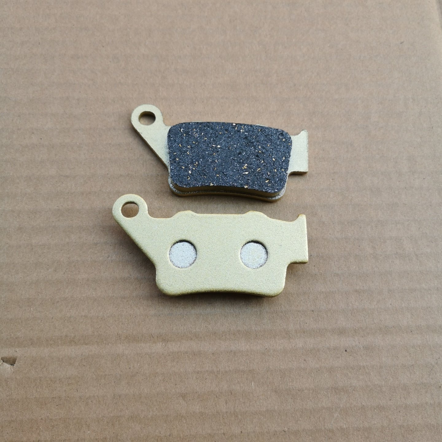 适用 春风650NK 400/650GT 650MT 650TR-G 后刹车片 后碟刹片,摩托车/装备/配件,刹车片/刹车系统,淘宝优惠券,粉丝福利购,淘宝优惠卷