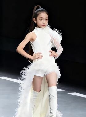 女童模特走秀演出服女童白色羽毛蓬蓬裙礼服T台走秀气质演出服
