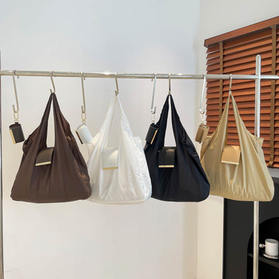 ins风同款钥匙链收纳布袋大容量环保购物袋通勤高级感挂件配饰包