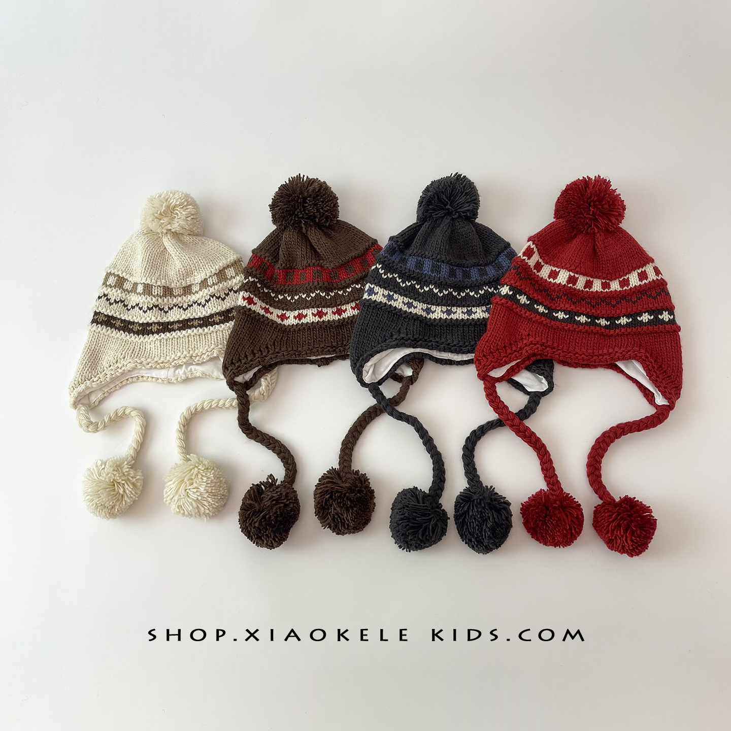 宝宝帽子可爱毛球复古提花套头帽