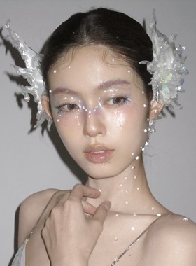 贴脸水珠泪珠泪痣妆容圣母泪仿妆脸部饰品透明泪滴拍照创意妆滴胶