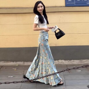 韩系复古玫瑰碎花牛仔裙女夏薄款2026新款高腰显瘦a字大摆半身裙