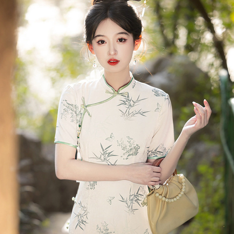 富贵竹高考送考旗开得胜新中式短袖日常改良年轻款绿色旗袍长款