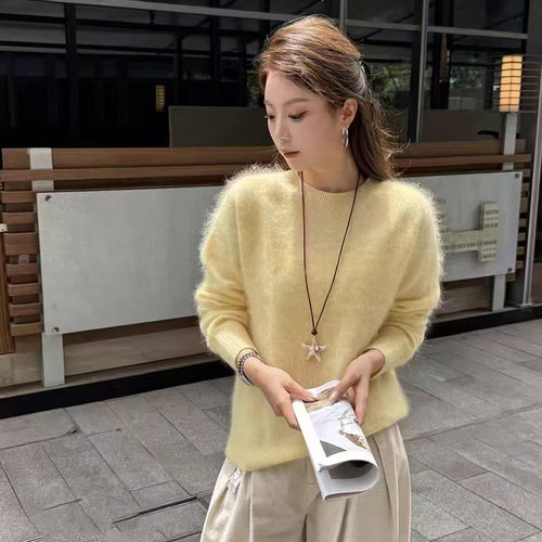 高级感圆领羊毛衫女拉绒毛衣