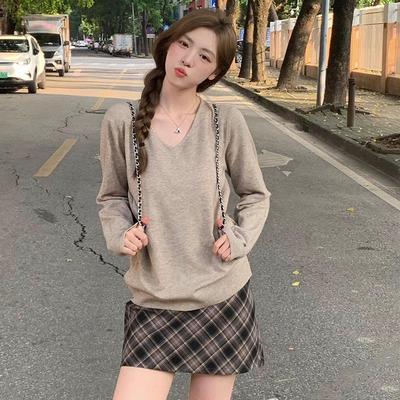 温柔软糯V领韩系针织打底衫女