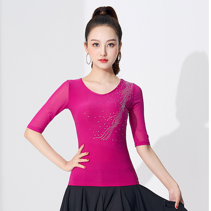 拉丁舞上衣女成人新款高端摩登舞衣中袖时髦烫钻国标舞蹈练功