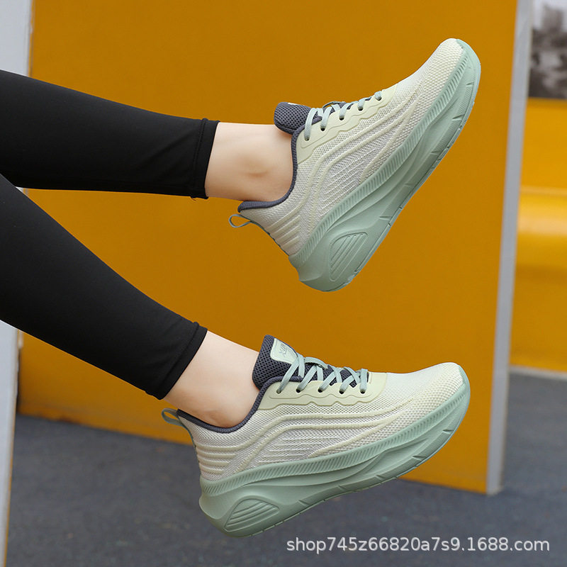 2025白色跳舞鞋软底夏季杨丽萍广场舞鞋轻便运动舞蹈鞋跳操跑步鞋