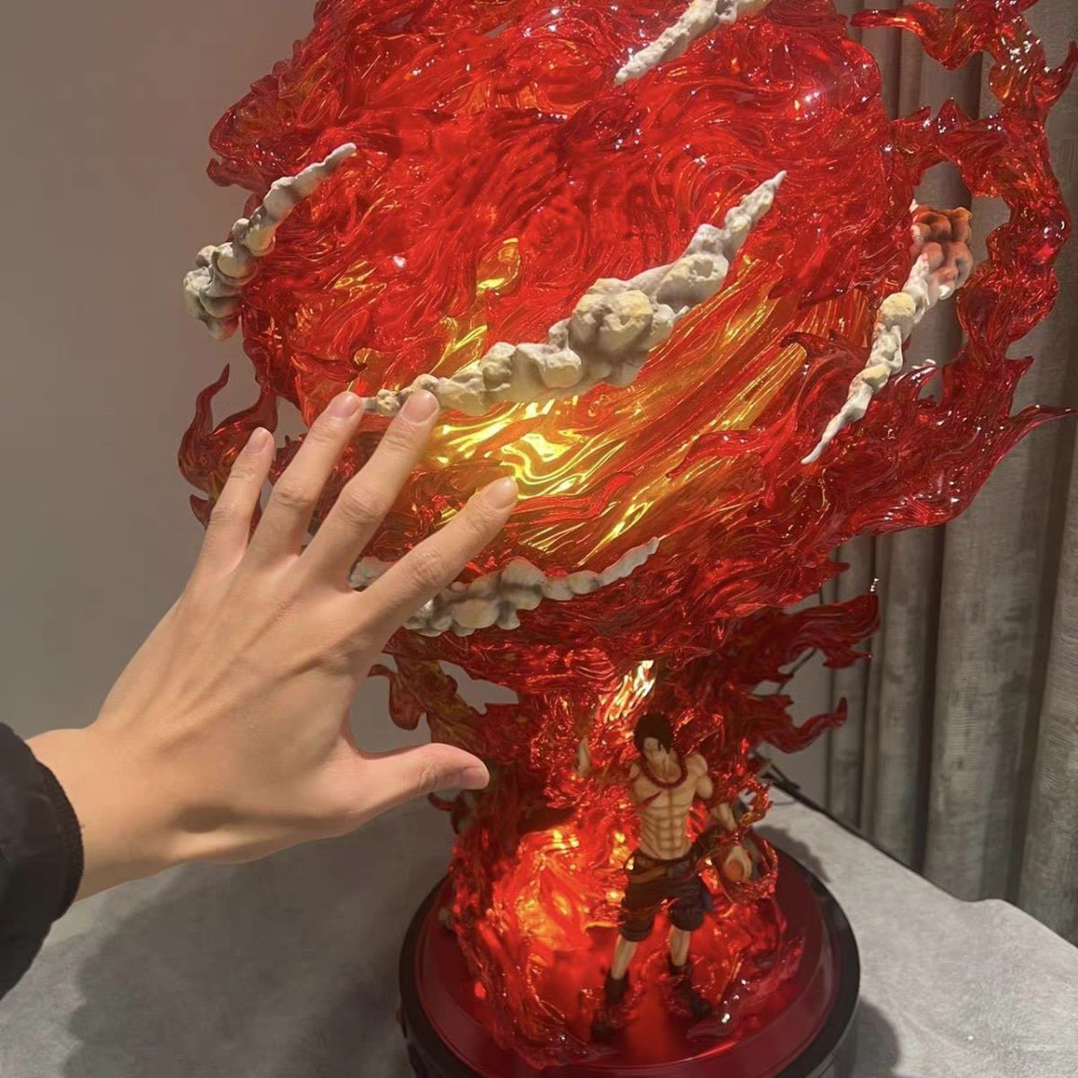 海贼王系列火拳炎帝艾斯GK手办