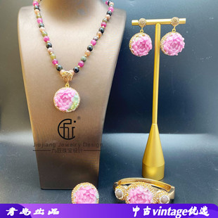 设计师款泥镶满钻水蛇皮碧玺项链戒指耳环手镯花朵套装粉色银针