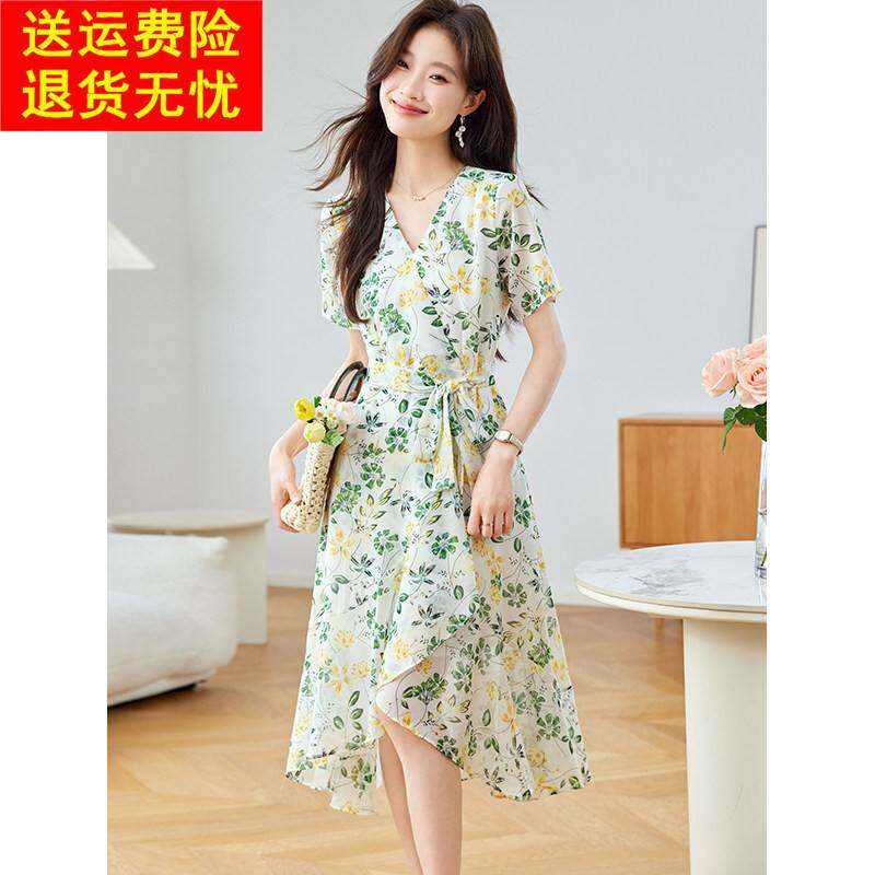 法式茶歇碎花雪纺连衣裙女夏季2026新款超火减龄收腰显瘦气质裙子