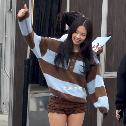 Jennie俞定延同款LARTIGENT 24秋条纹撞色毛衣韩国代购