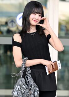 MINNIE同款OPEN YY24春夏新款镂空露肩纯色短袖设计小众上衣韩代