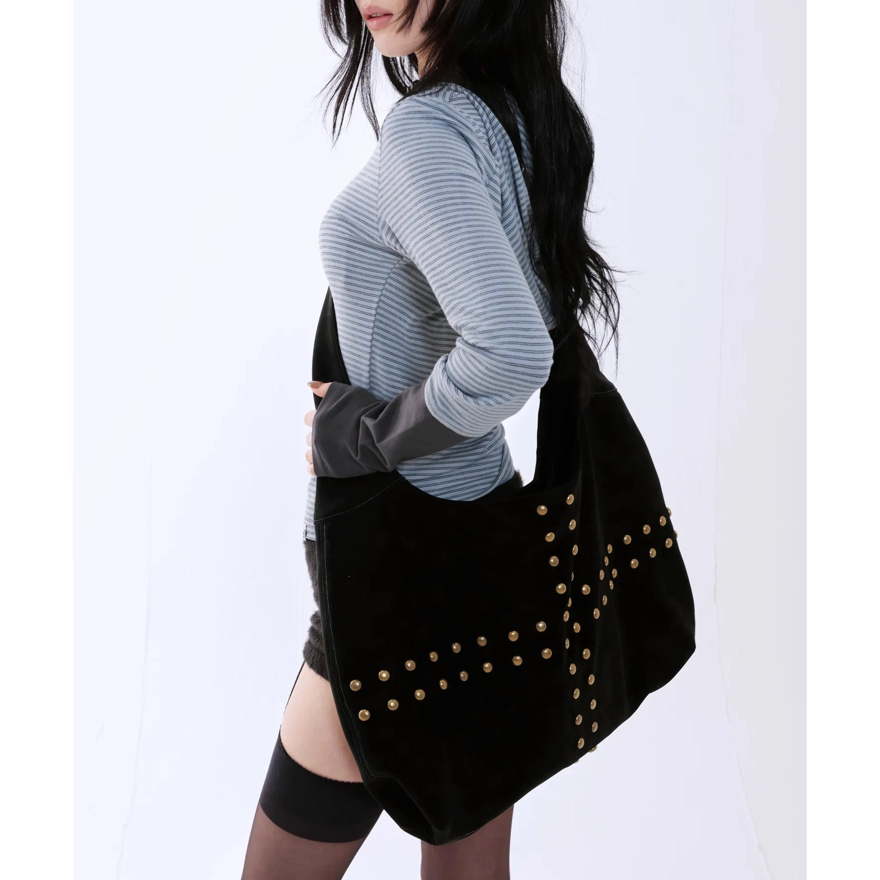 RUNNINGHIGH 26春新品翻毛皮铆钉单肩斜挎包大容量信封包韩国代购