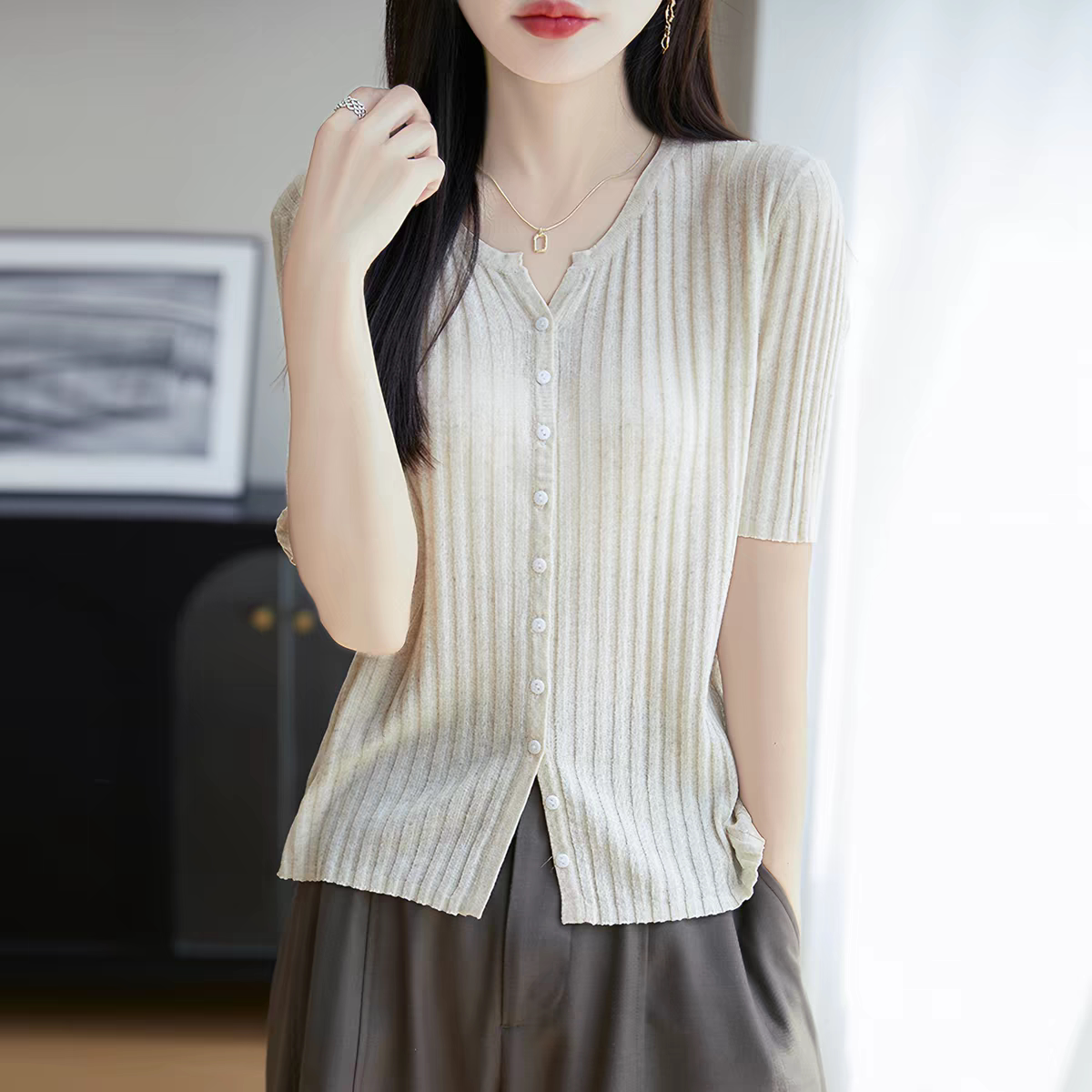 天丝亚麻针织短袖开衫女26夏季新款纯色V领薄款T恤半袖抽条显瘦