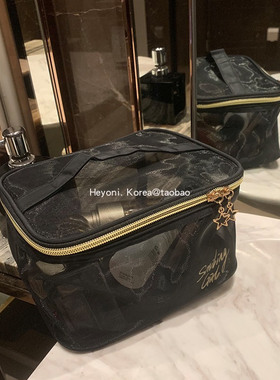 HEYONI韩国高级黑色网纱手提化妆包女大容量字母旅行便携收纳包