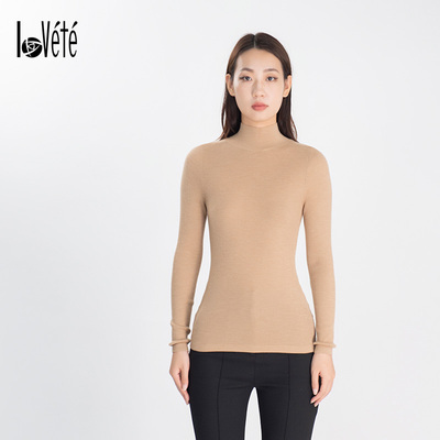 美丽诺羊毛修身中领柔软针织衫