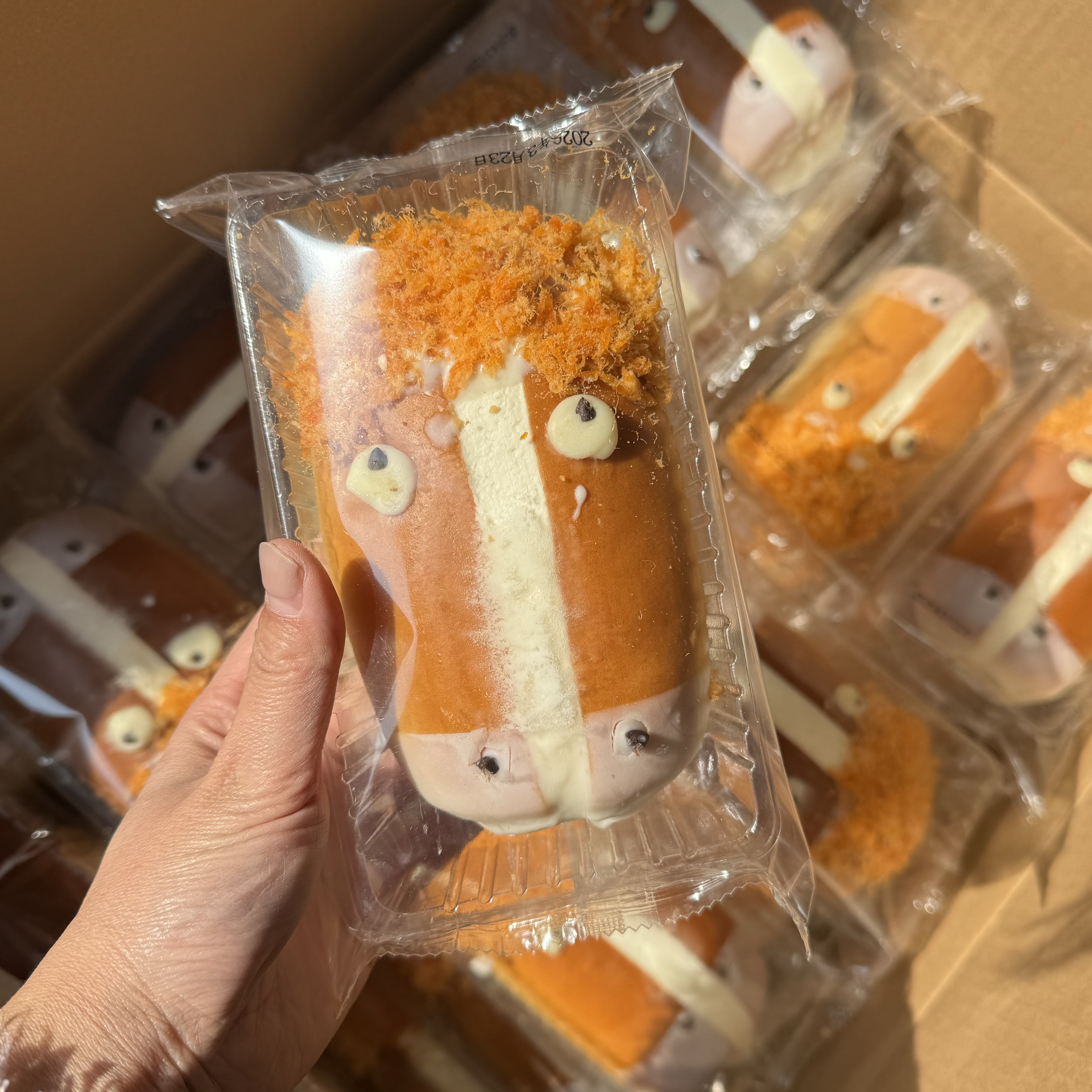 牛马面包肉松奶油面包卡通造型网红糕点抖音小红书同款独立包装