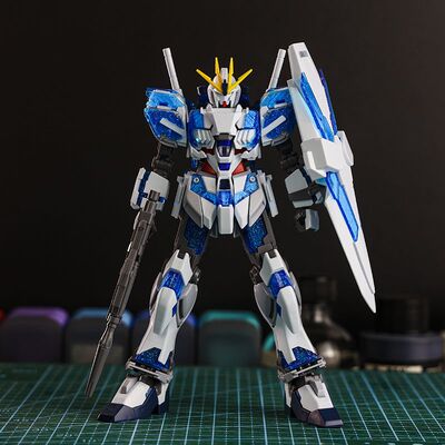 星聚高达模型叙述C装备