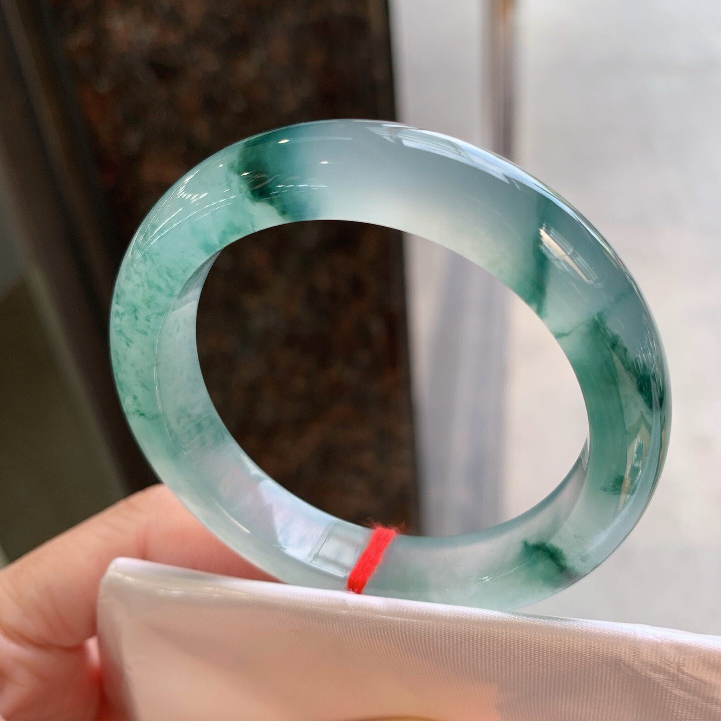 纯天然缅甸A货翡翠冰种飘花手镯冰种玉石镯子50小圈口送证书