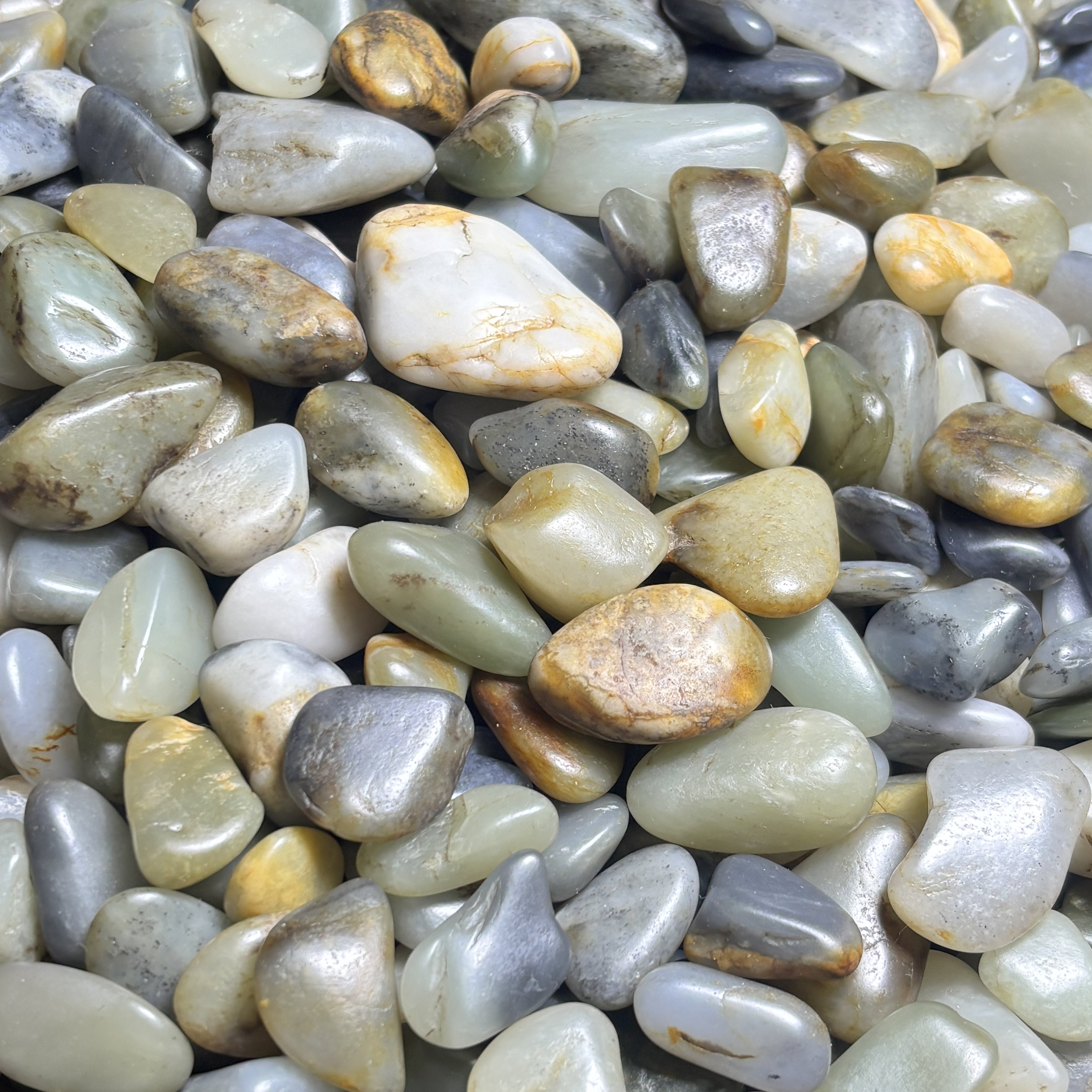 新疆和田玉籽料原石真皮真籽油性好 天然和田玉 原石 新疆直发