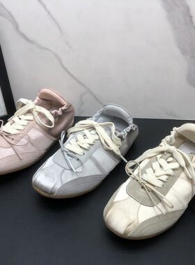 法式复古风芭蕾德训鞋2026早春新款休闲蝴蝶结系带甜美风运动鞋