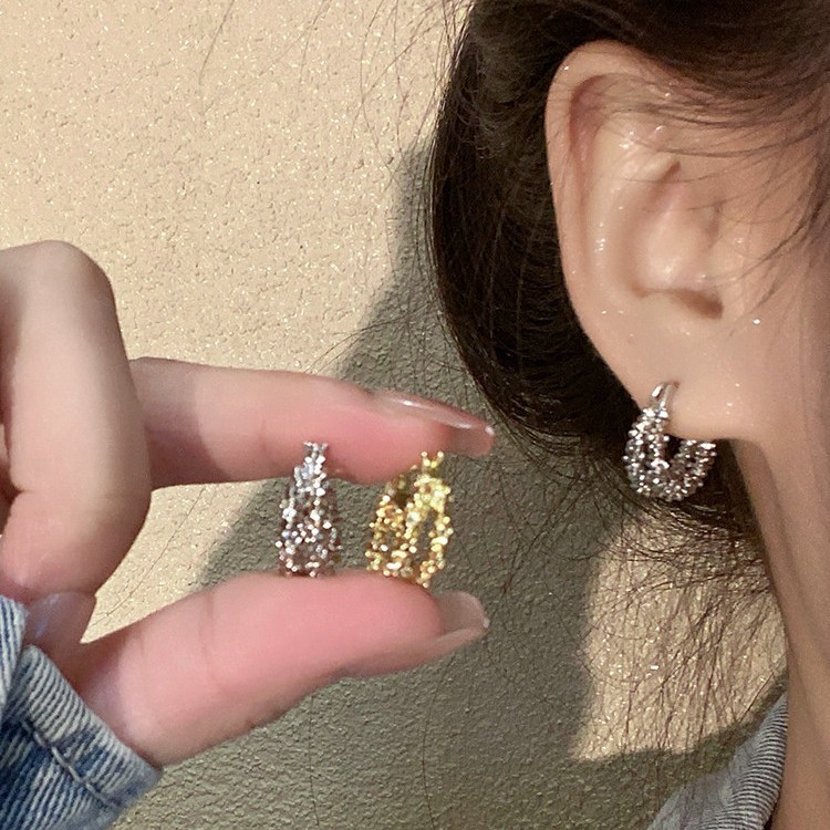 金麦郎~小众可访问的豪华高端独耳钉
