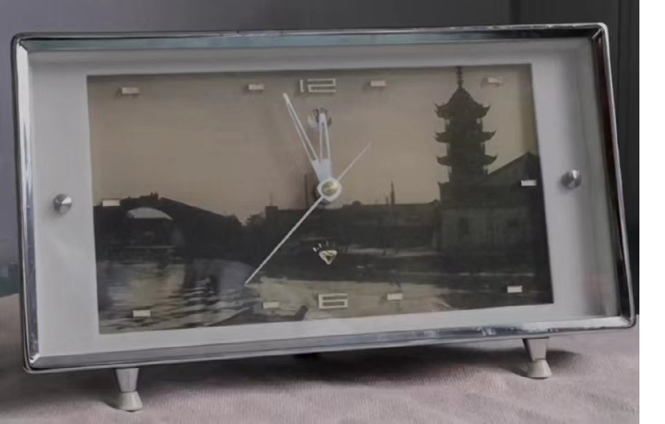 丗存绝版闹钟里的景色上海松江方塔83年产全铜齿轮钻石牌机械闹钟