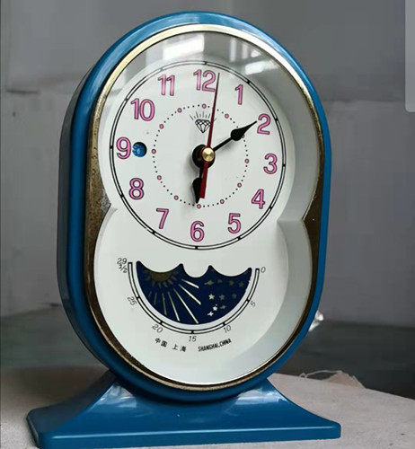 全铜机芯蓝色椭圆形昼夜分明钻石牌机械闹钟