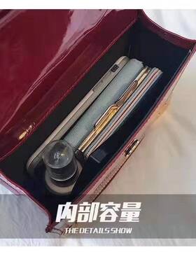 高质量酒红色单肩包