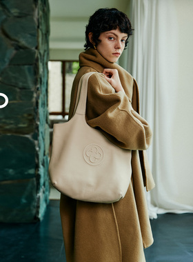 夏之光同款意大利鹿皮卡思乐无性别白色通勤单肩包上班软糯托特包