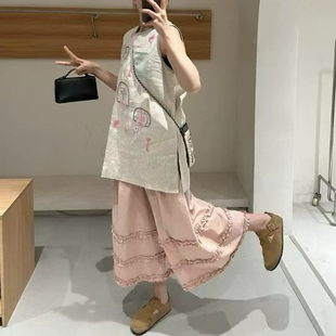 小众设计感涂鸦刺绣无袖背心上衣女2026夏季新款木耳边阔腿裤套装