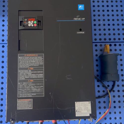 出一台富士变频器FRN0168F2S-4C，75KW/90K--议价商品