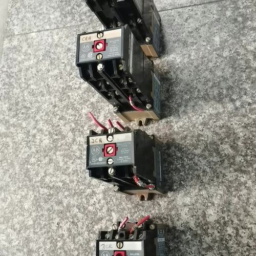 AB罗克韦尔接触器700-P400A1 AC110V--议价商品