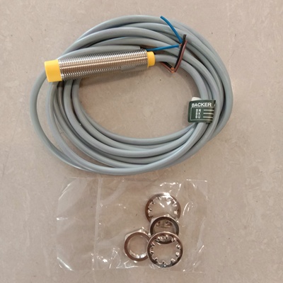 BACKER ALX-1204E1接近开关