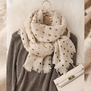 米色纯山羊绒围巾100冬季全羊毛镂空女士轻奢薄款高端大牌高级感