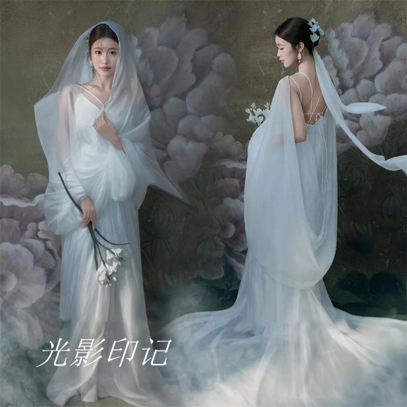 新款中式复古冷风艺术照摄影服