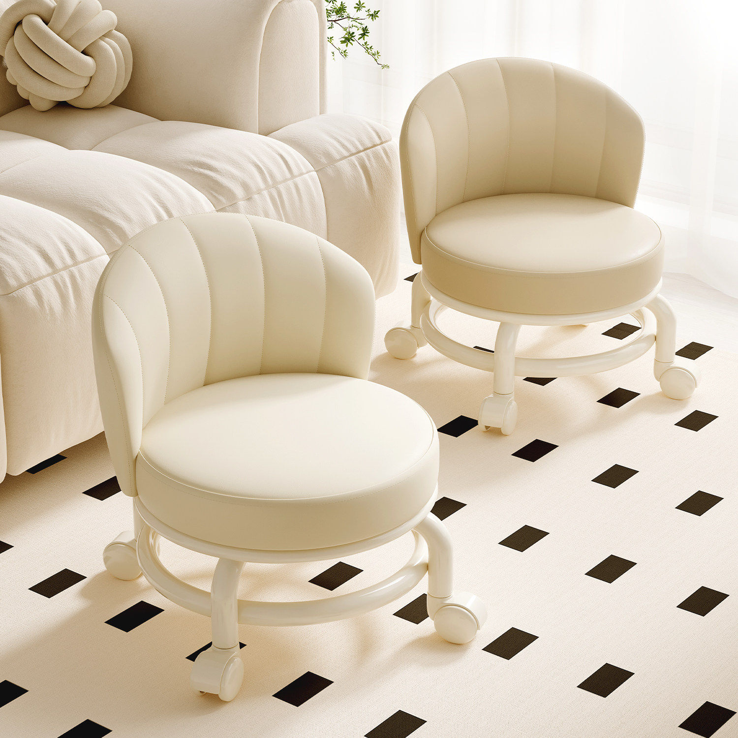 万向轮家用小凳子滑轮矮凳带娃神器儿童带滑轮板凳懒人圆凳靠背椅