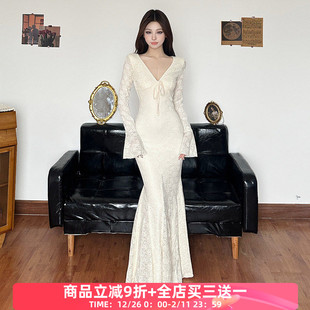 复古显瘦长裙 连衣裙 FabGirls 步步倾心蕾丝拼接收腰系带v领长袖