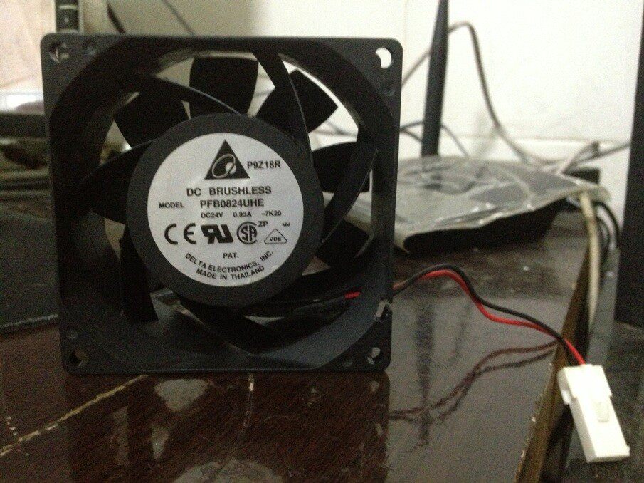 现货原装台达 8038 PFB0824UHE 24V 0.93A 2线