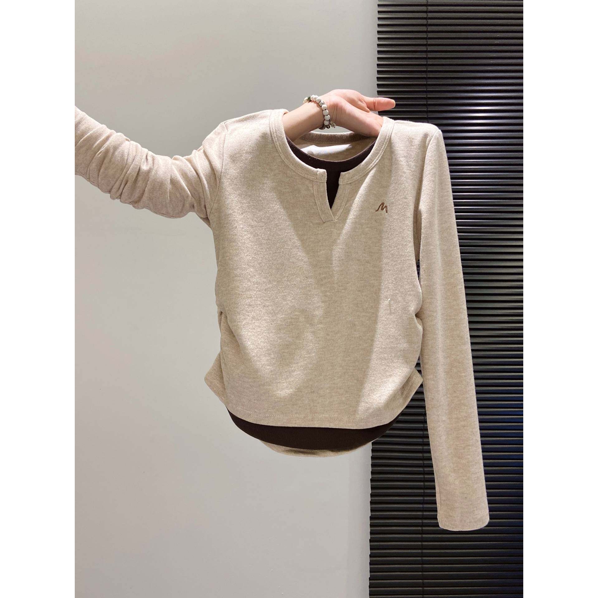 假两件长袖t恤女内搭2026春秋新款高级感修身小衫可外穿打底上衣