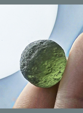 橄榄绿色收藏高品质天然捷克玻璃陨石原石单珠无孔珠DIY散珠16mm+