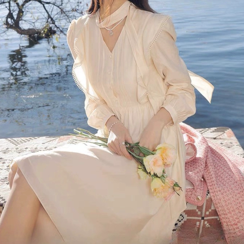 C232 纯色蕾丝花边立领蝴蝶结飘带春夏新款淑女长袖女裙连衣裙