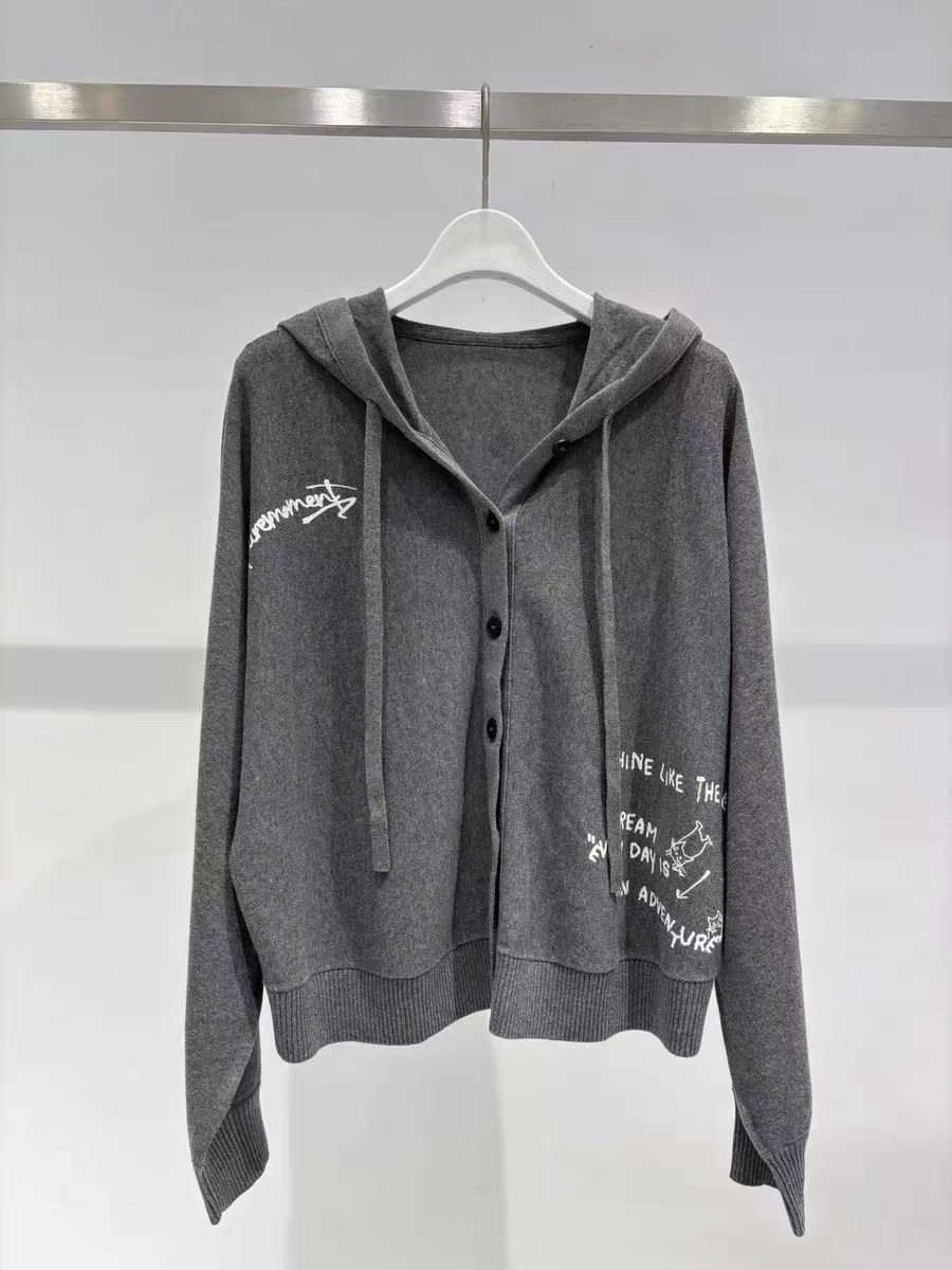 A743麦麦家秋季新款休闲连帽印花针织开衫女毛衣外套5G8132901