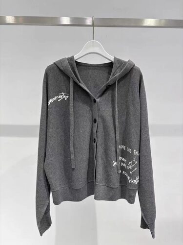 A743麦麦家秋季新款休闲连帽印花针织开衫女毛衣外套5G8132901